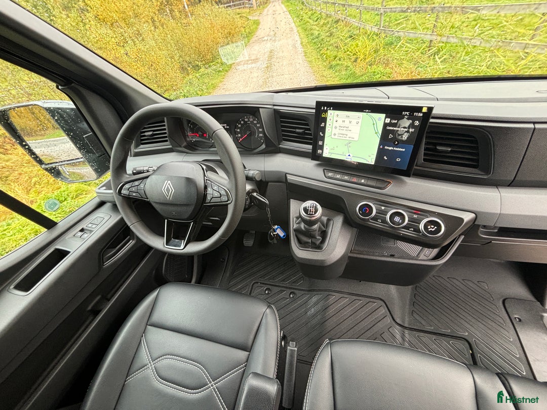 Hästlastbilar  fordon & transport till salu: STX 3-Sits Stuteri 2025 Nya uppdaterade Renault  i Mariefred - Annons 5