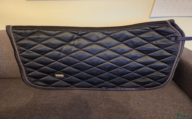 Schabrak & Vojlockar hästutrustning till salu: Fager schabrak i Brösarp - Annons 11