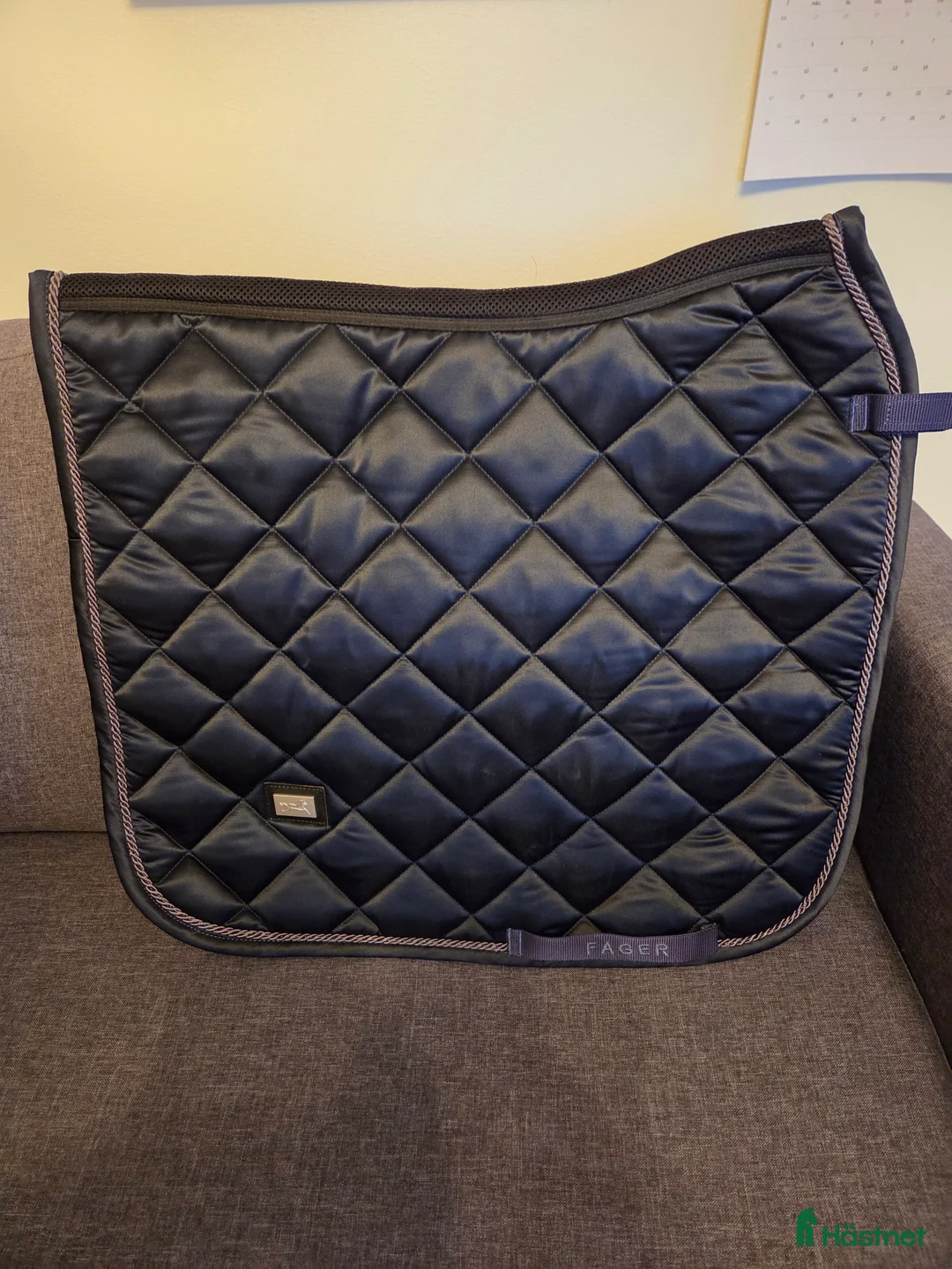 Schabrak & Vojlockar hästutrustning till salu: Fager schabrak i Brösarp - Annons 1