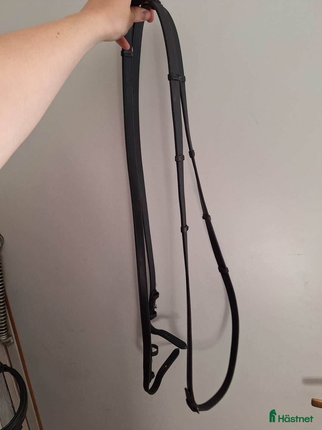 Träns hästutrustning till salu: Träns, lädergrimmor, tyglar  (cob + full) i Torslanda - Annons 9