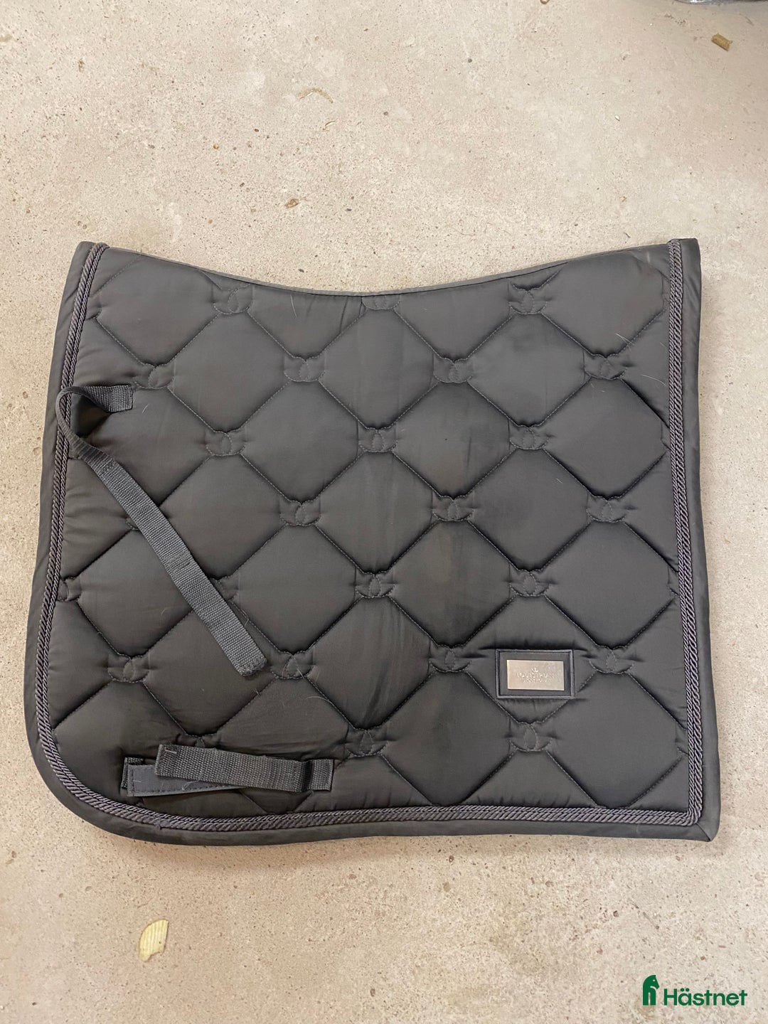 Schabrak & Vojlockar hästutrustning till salu: Es schabrak FULL i Bergsjö - Annons 1