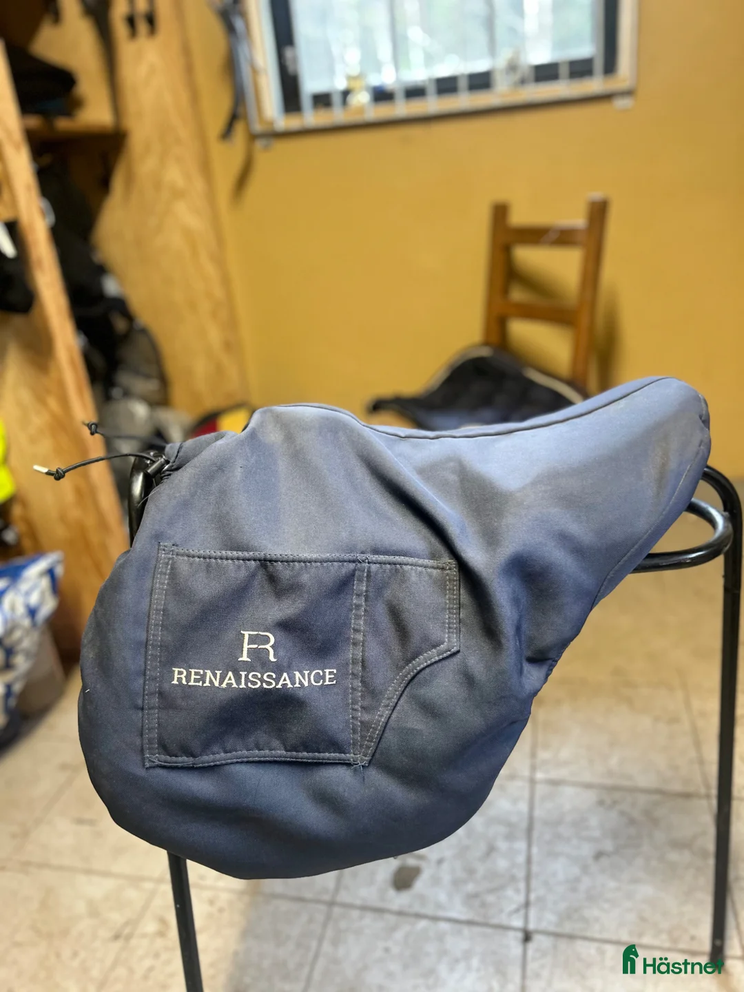 Sadlar hästutrustning till salu: Fin Renaissance 17’ - Annons 8