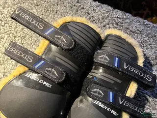 Benskydd hästutrustning till salu: Veredus Grand Prix i Västerås - Annons 2