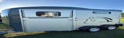 Hästtransporter  fordon & transport till salu: Cheval Touring Country  - Annons 1