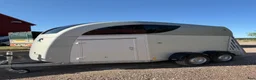 Hästtransporter  fordon & transport till salu: Hästtransport i toppskick Sadelkammare alu - Annons 2