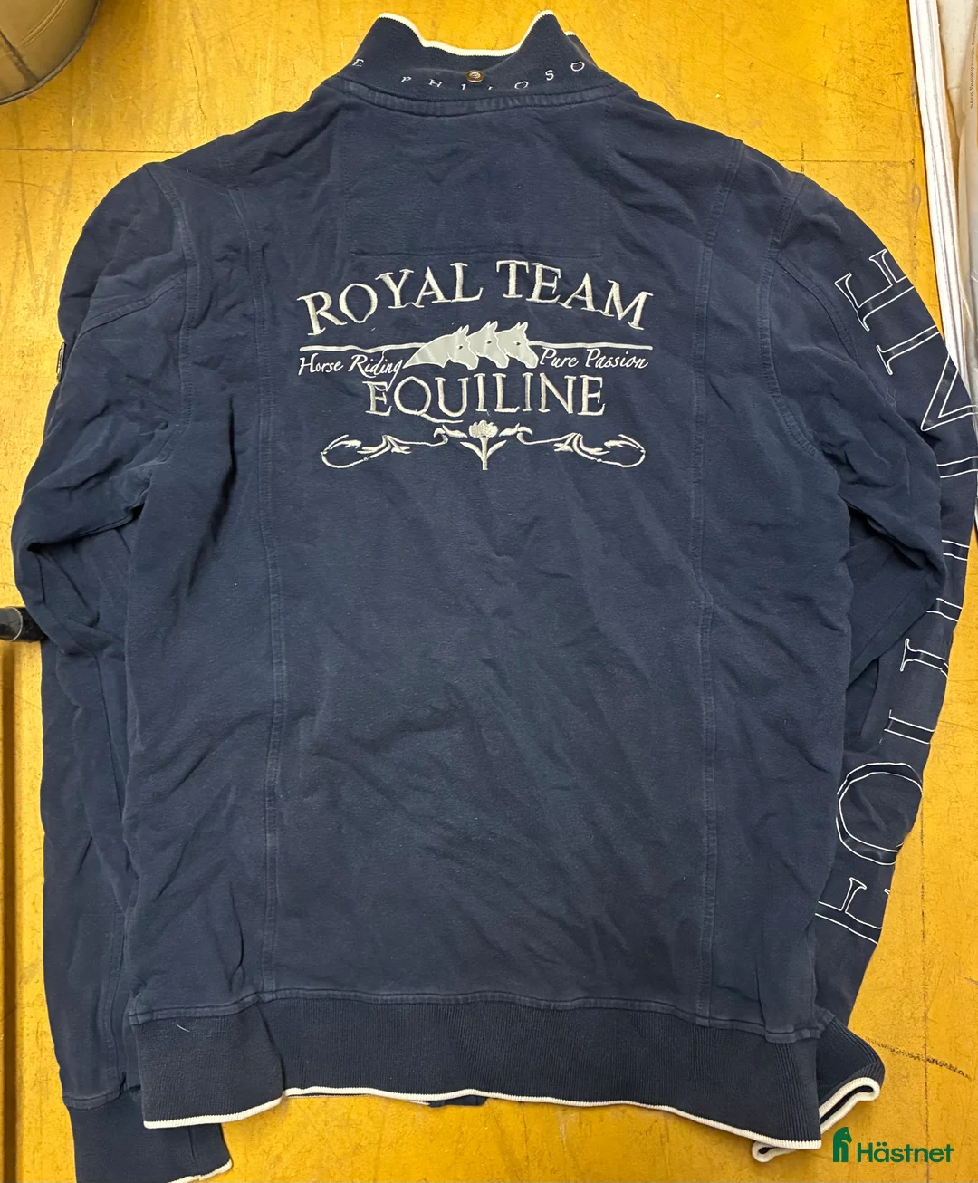 Övrigt Ridkläder ryttarutrustning till salu: Equiline sweatshirt  i Stockholm - Annons 2