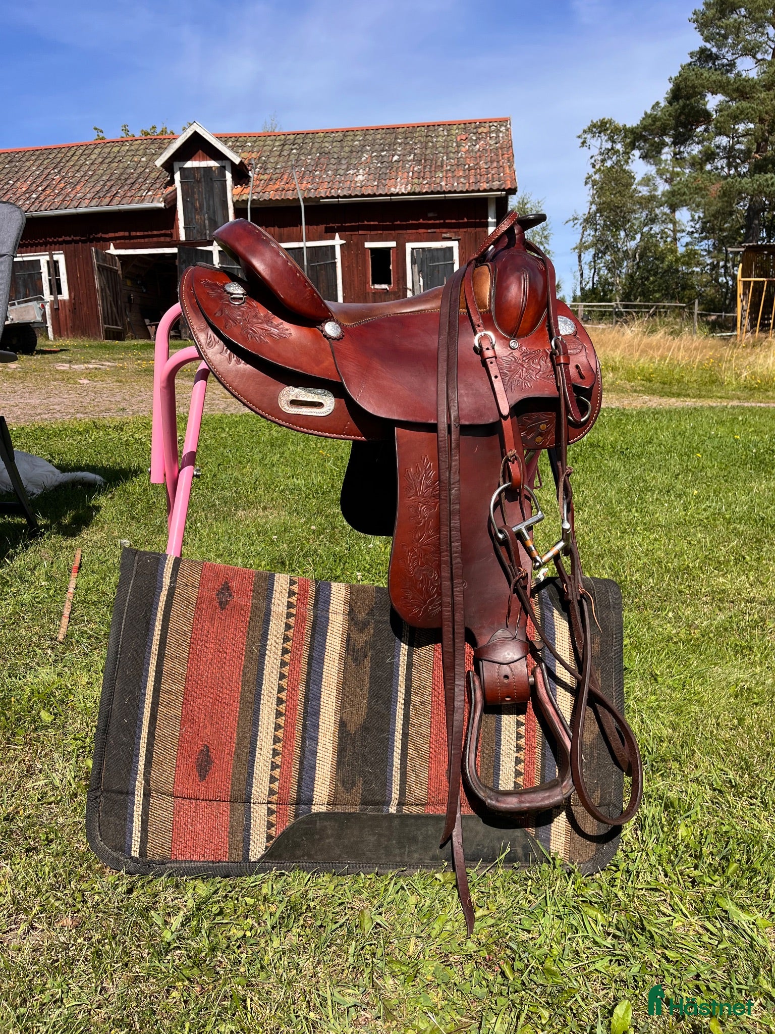 Sadlar hästutrustning till salu: Western sadel med tillbehör  - Annons 1