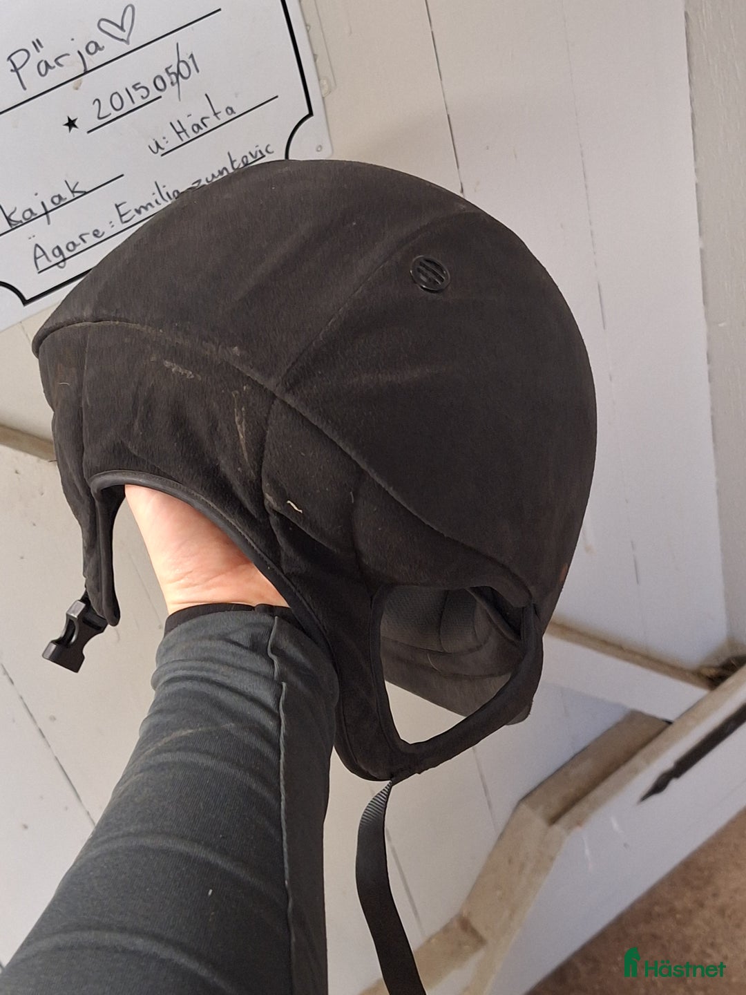 Hjälmar ryttarutrustning till salu: Ridhjälm i Sturkö - Annons 3