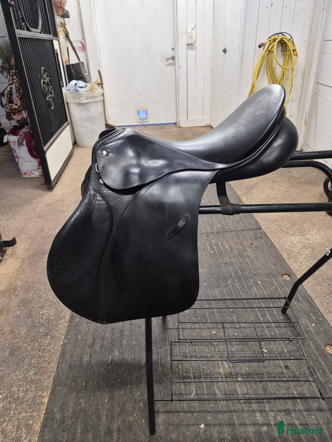 Sadlar hästutrustning till salu: Äldre Passier  i Sundsvall - Annons 2