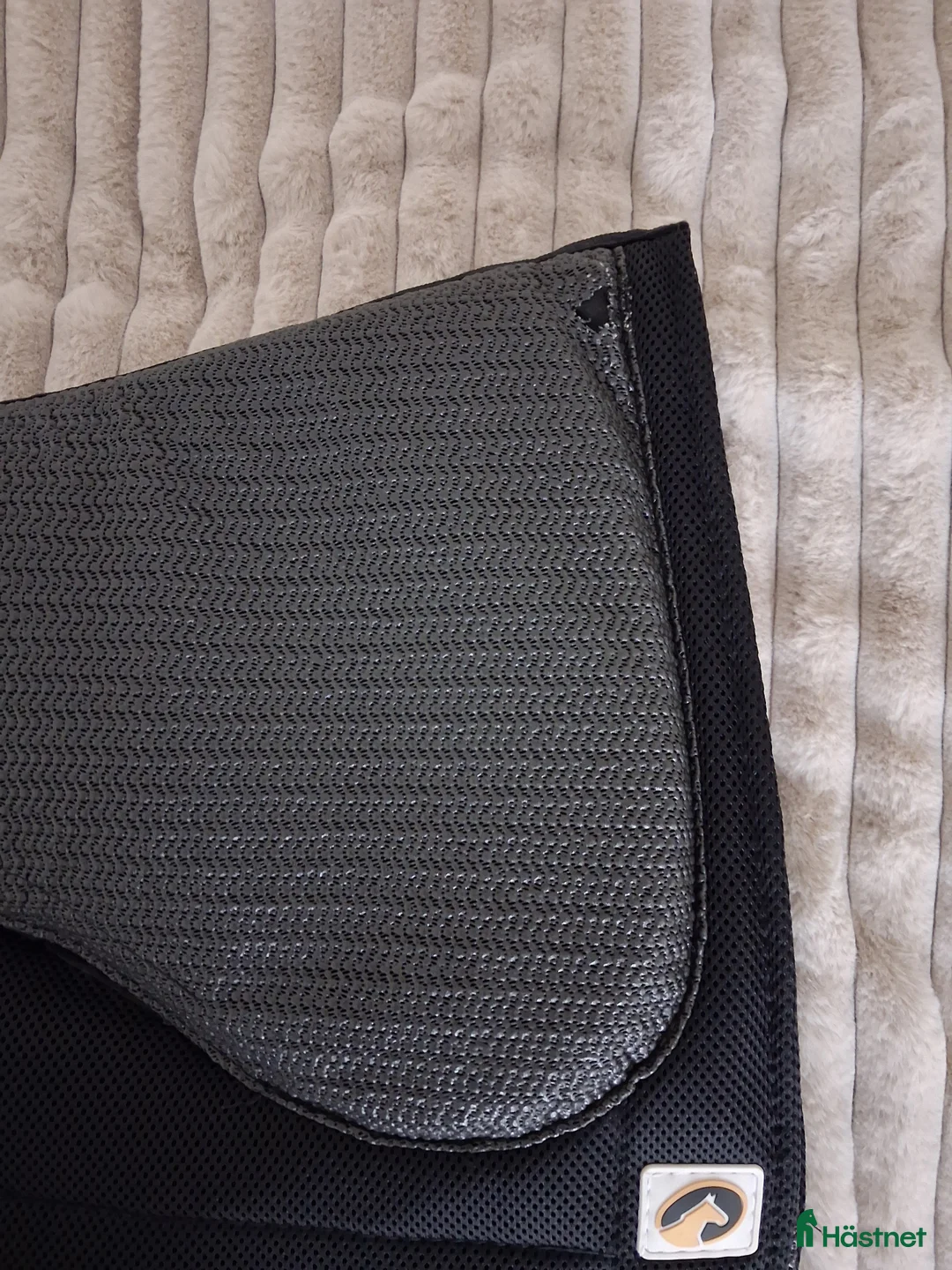 Schabrak & Vojlockar hästutrustning till salu: Ecogold schabrak - Annons 4