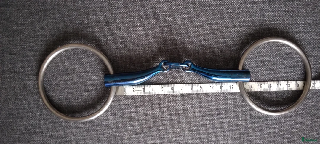 Bett hästutrustning till salu: Carl titan, lösa ringar, 125mm i Norrtälje - Annons 1