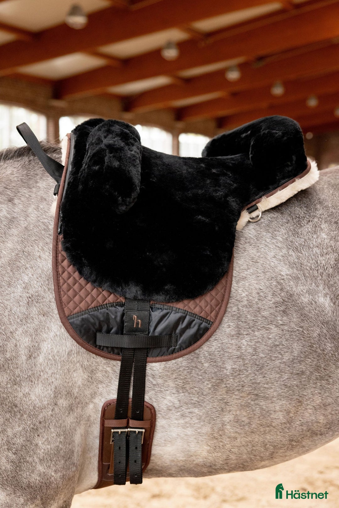 Övrig Hästutrustning hästutrustning till salu: Barbackapadd med stigbygelfästen, lammull i Lidingö - Annons 4