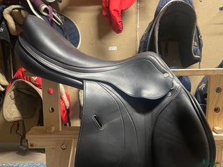 Sadlar hästutrustning till salu: Equipe expression special i Norrköping - Annons 3