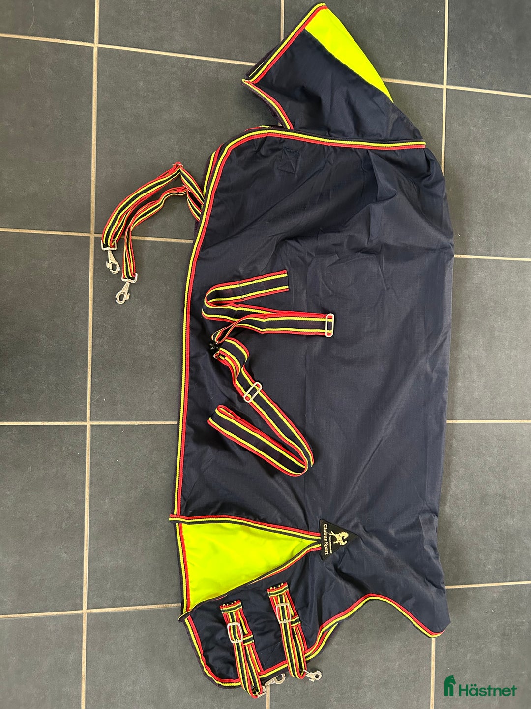 Täcken hästutrustning till salu: Oanvänd 100g täcken storlek 105 i Vellinge - Annons 3