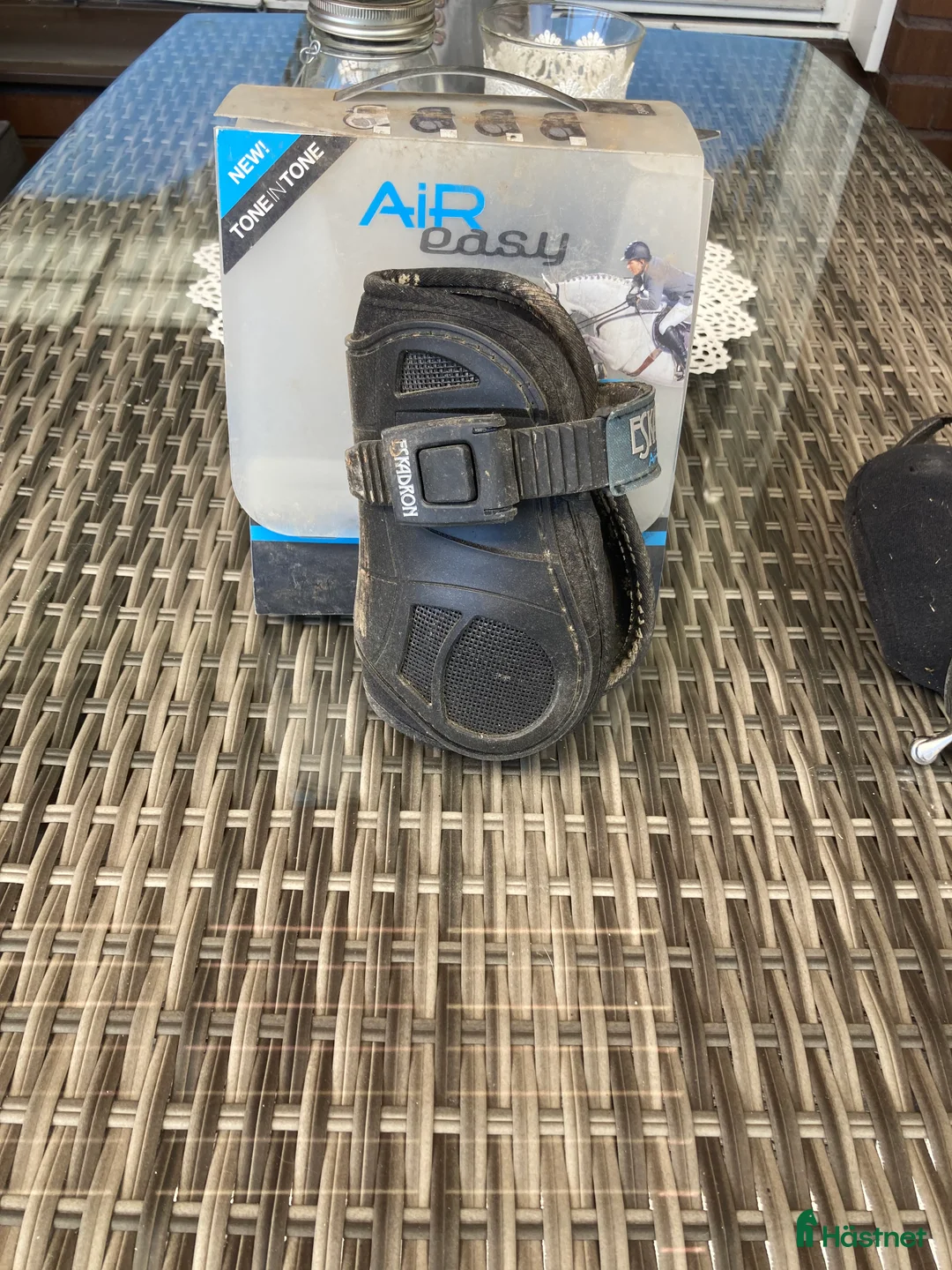 Benskydd hästutrustning till salu: Eskadron skydd i Stockholm - Annons 2