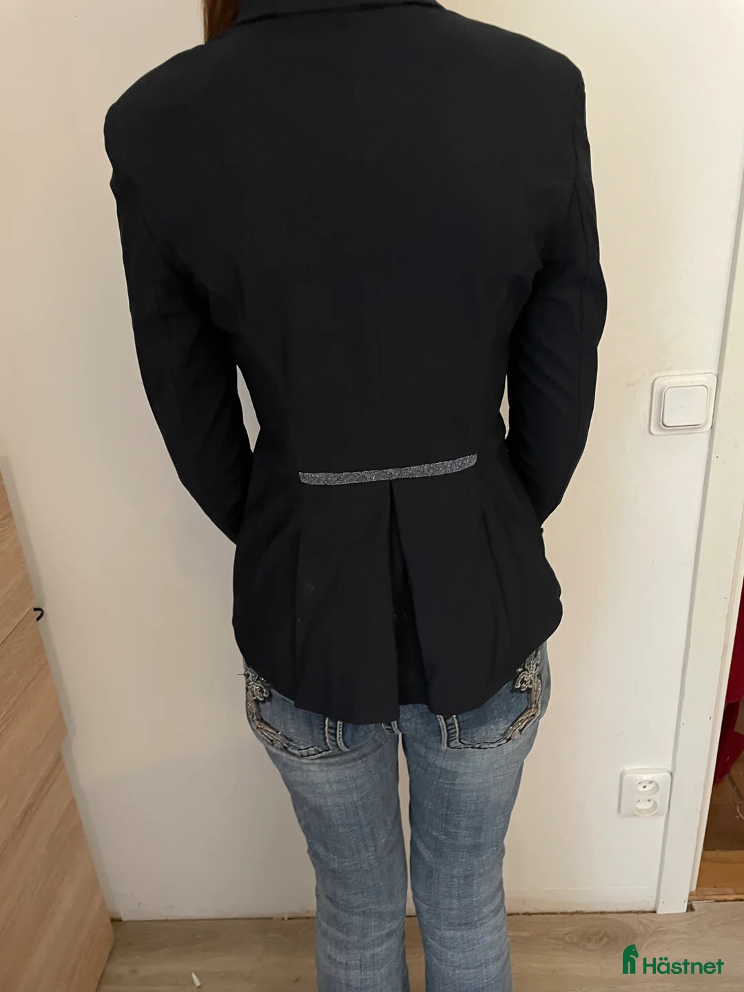 Jackor & Kavajer ryttarutrustning till salu: Superfin kavaj från Samshield  - Annons 2