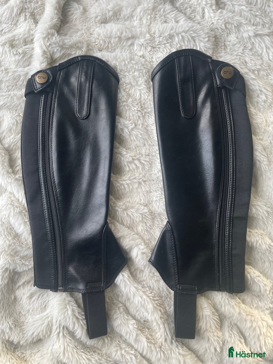 Övrig Ryttarutrustning ryttarutrustning till salu: Shortchaps  i Hagby - Annons 1