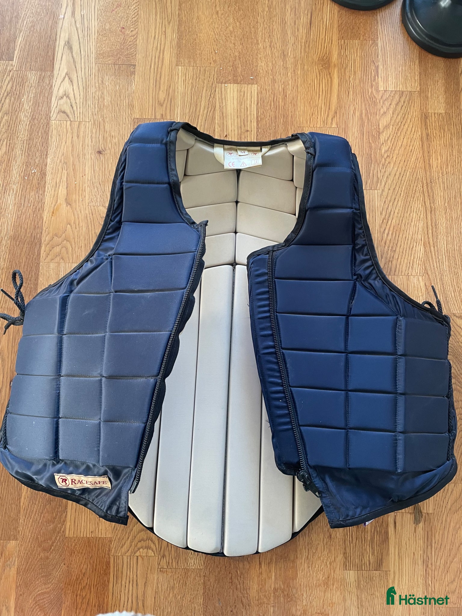Säkerhetsvästar ryttarutrustning till salu: Säkerhetsväst - Annons 1