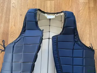 Säkerhetsvästar ryttarutrustning till salu: Säkerhetsväst - Annons 1