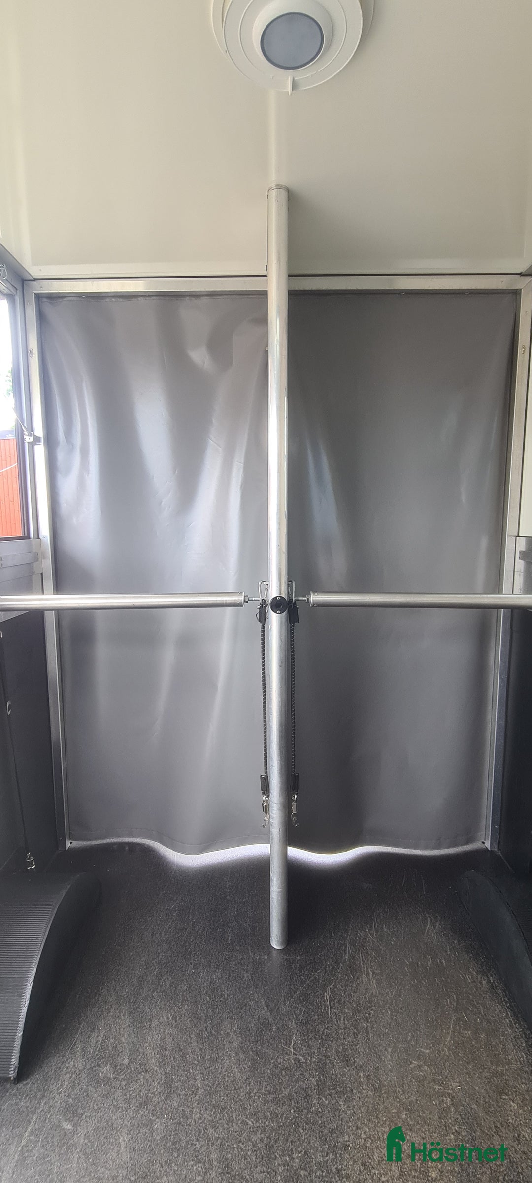 Hästlastbilar  fordon & transport till salu: Ultralätt Stuteri (DDR55A) Hög lastvikt, automat i Täby - Annons 9