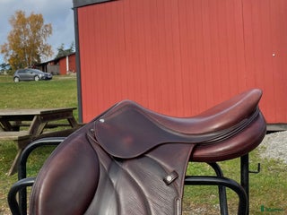 Sadlar hästutrustning till salu: Antares evolution 17’ i Stockholm - Annons 19