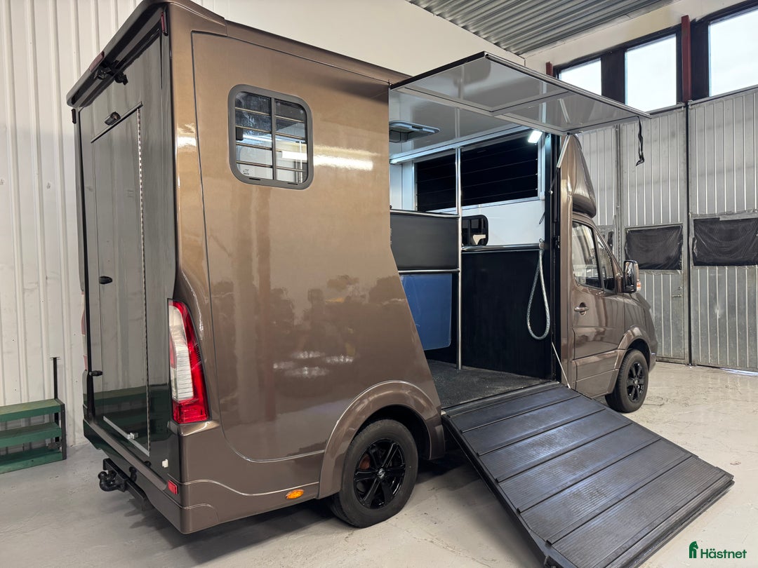 Hästlastbilar  fordon & transport till salu: Nybyggd Hästlastbil på Mercedes Sprinter 316 CDi i Partille - Annons 9