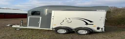 Hästtransporter  fordon & transport till salu: Alu-transport med låg egenvikt - Annons 2