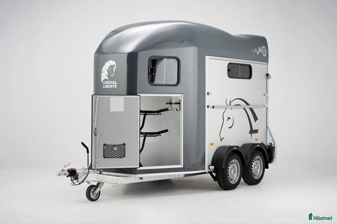Hästtransporter  fordon & transport till salu: Cheval Liberté Gold 3 med sadelkammare - Annons 9