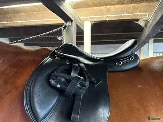 Sadlar hästutrustning till salu: Fin allround sadel i Vittskövle - Annons 2