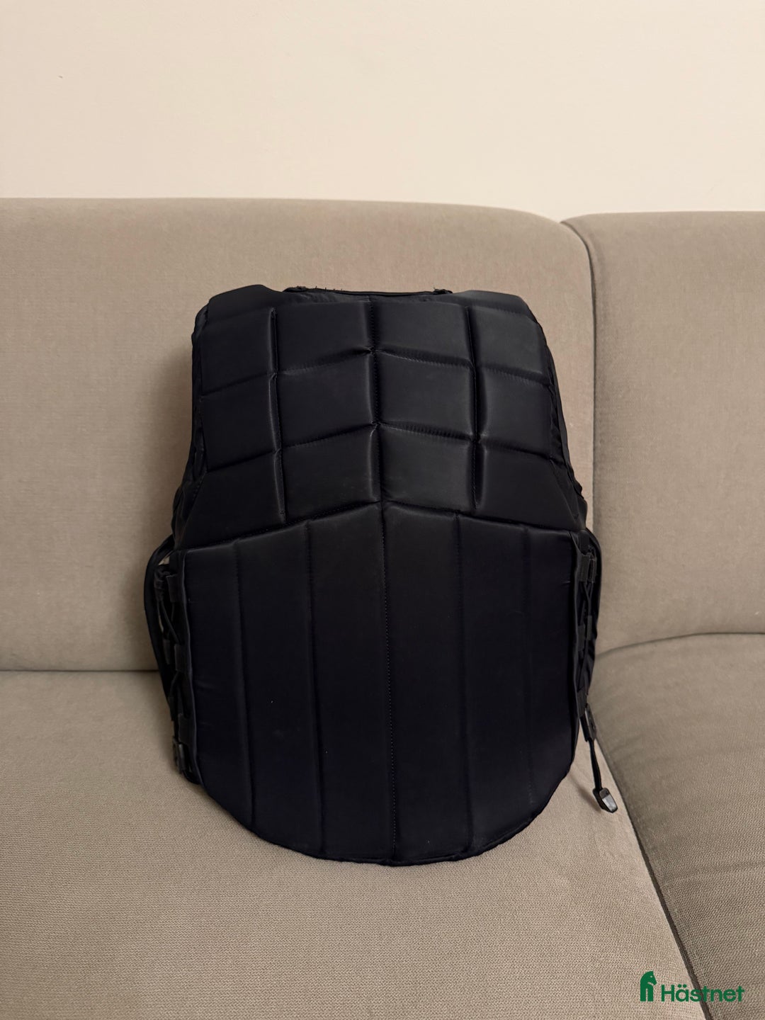 Säkerhetsvästar ryttarutrustning till salu: Racesafe CHILD medium short i Skövde - Annons 2