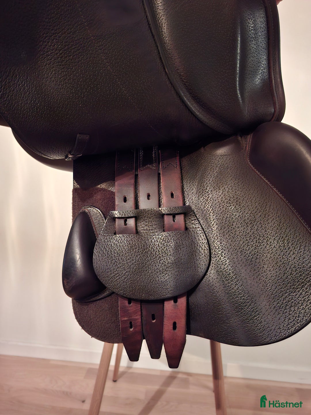 Sadlar hästutrustning till salu: Equipe Synergi Special i Örebro - Annons 3