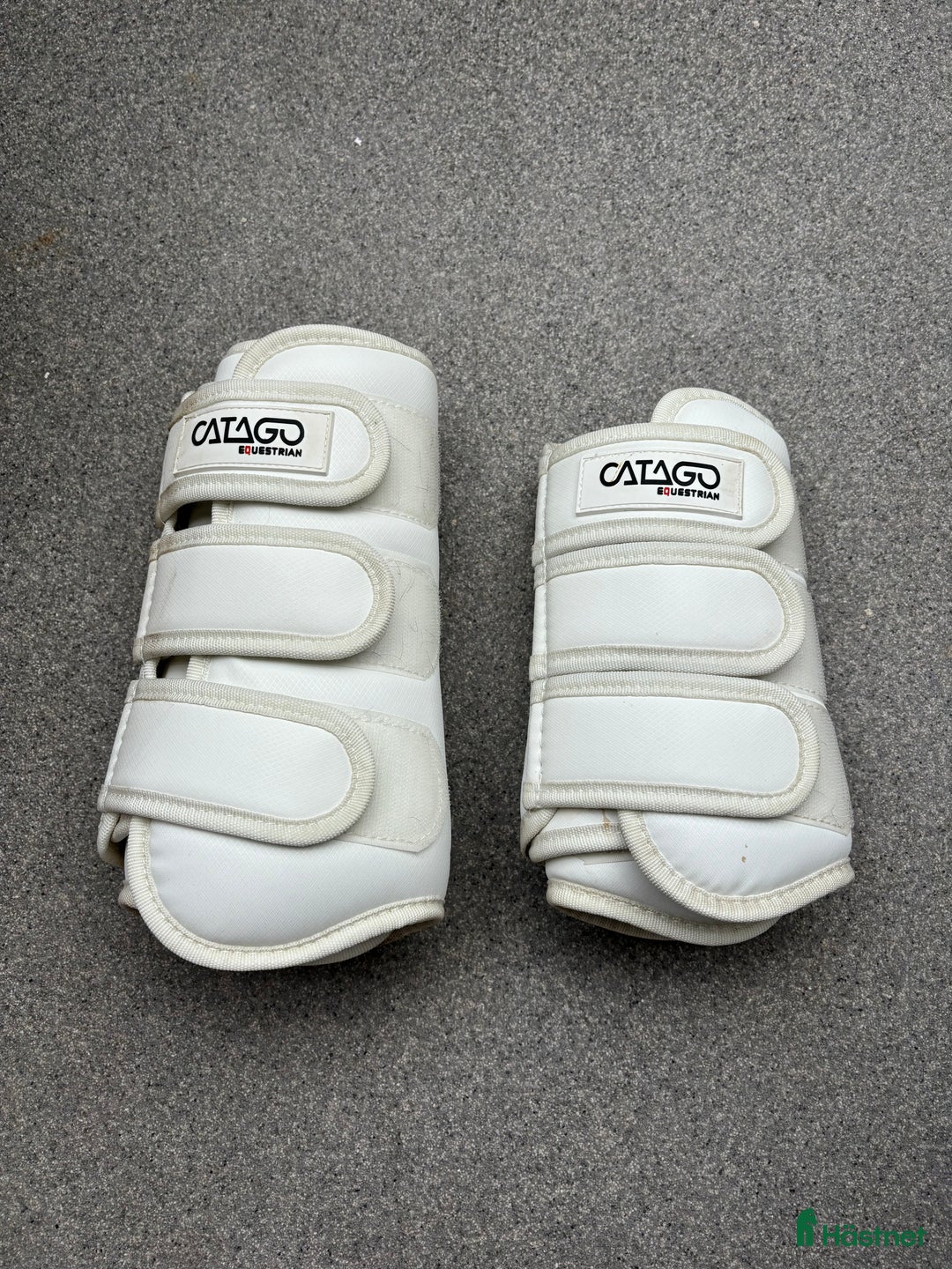 Benskydd hästutrustning till salu: Benlindor, benskydd och bogskydd i Trollhättan - Annons 3