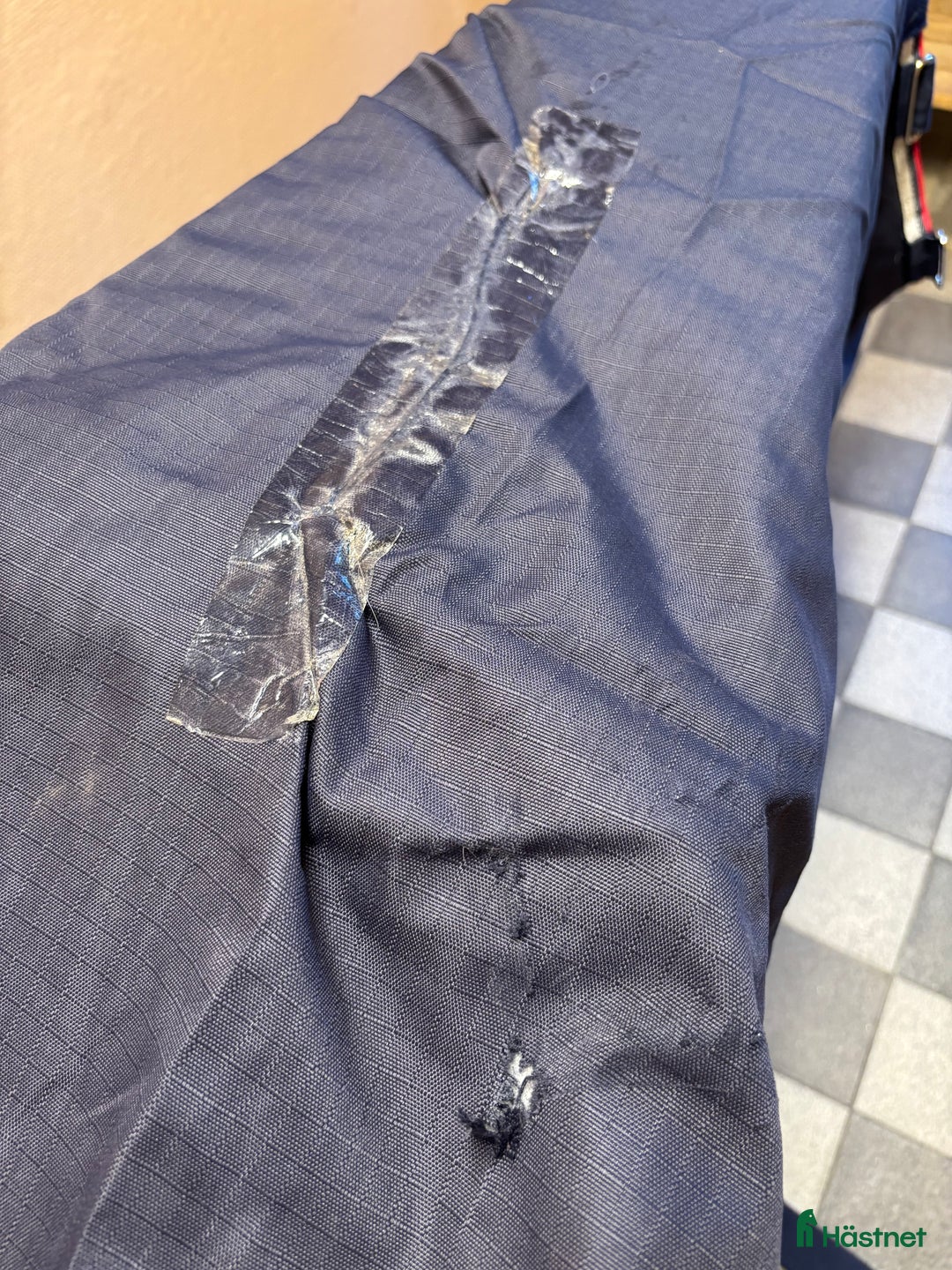 Täcken hästutrustning till salu: Regntäcke Tornado 50g Fairfield strl 135 i Hägersten - Annons 7