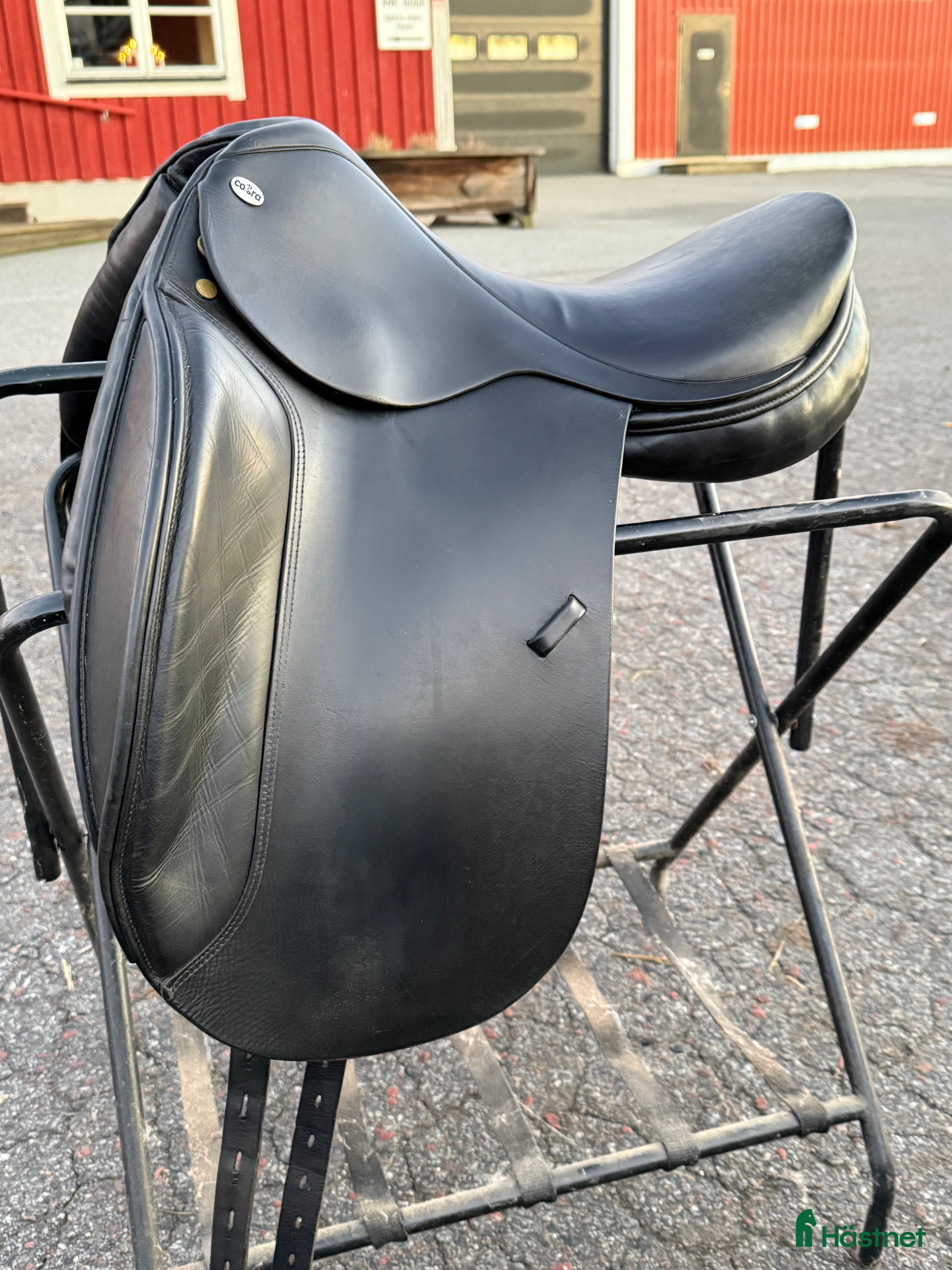 Sadlar hästutrustning Dressyrsadel Cobra från Harry Dabbs i Bromma - Annons 1