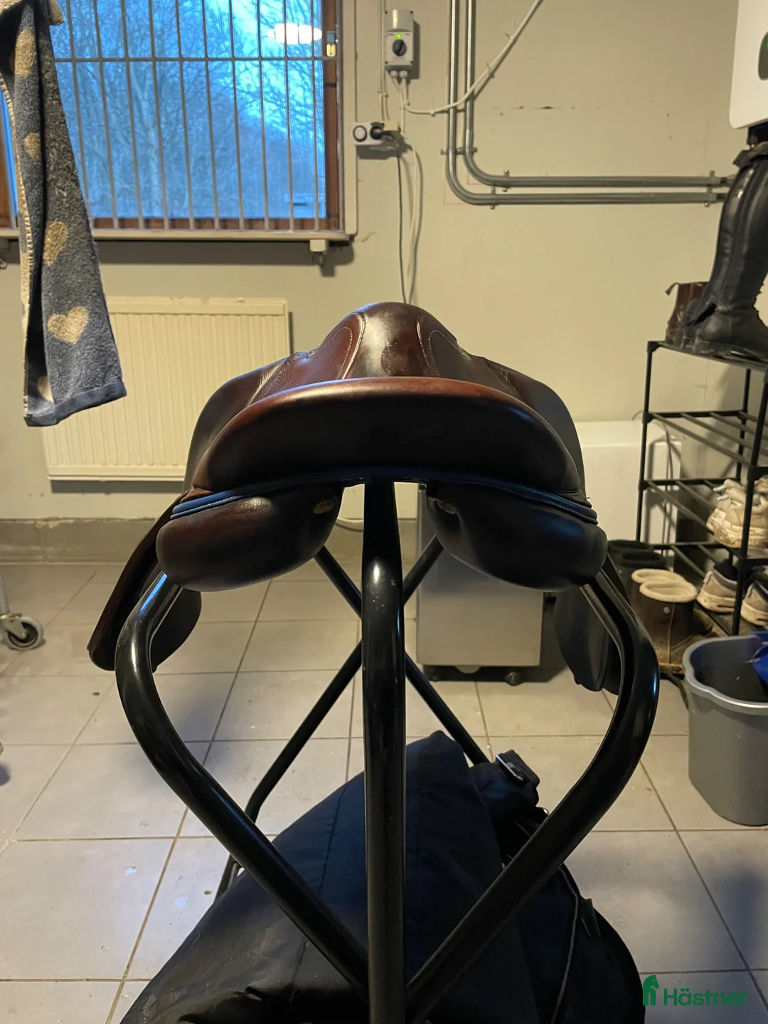 Sadlar hästutrustning till salu: Mörkbrun antares connexion i Landvetter - Annons 2