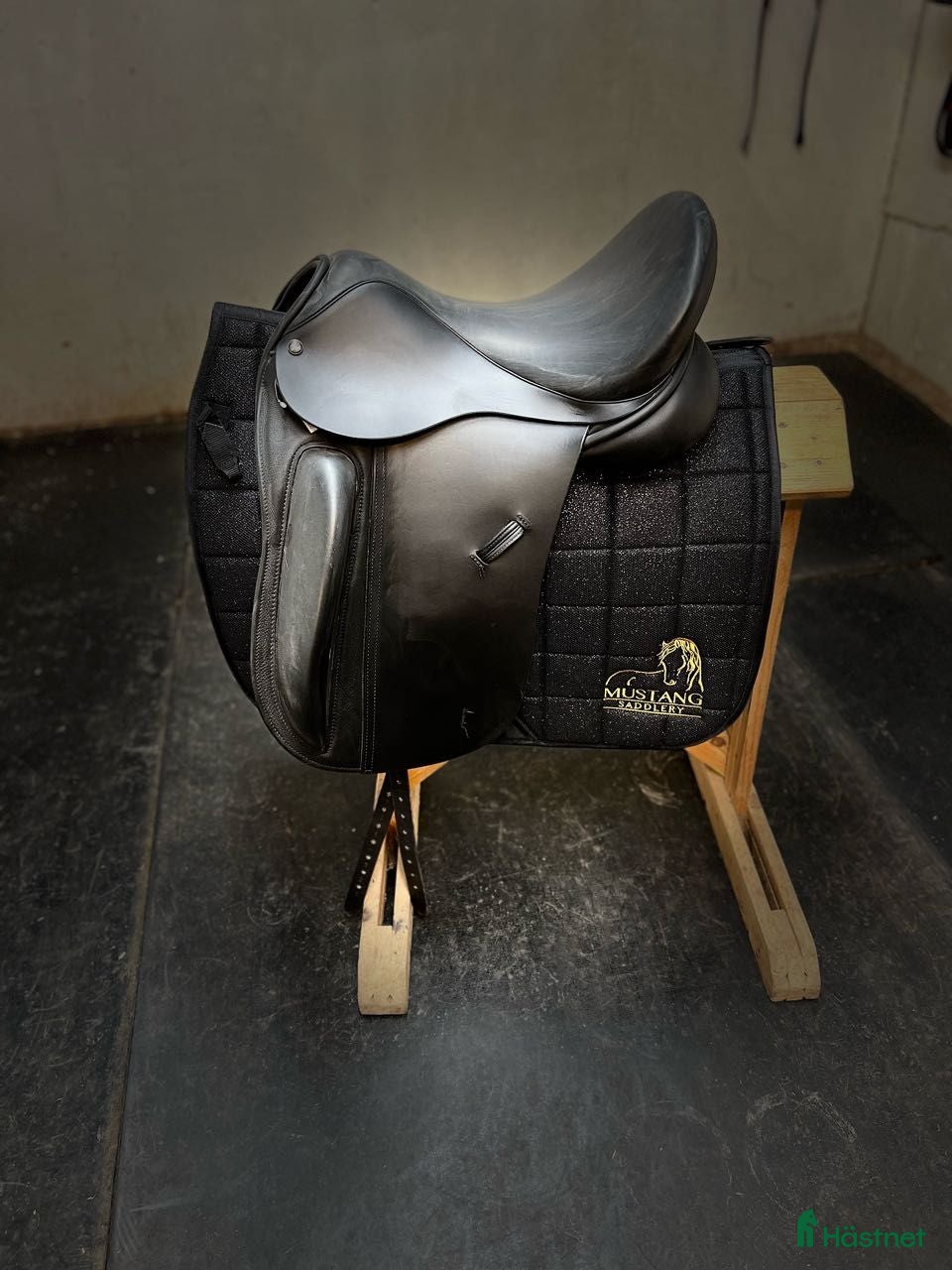 Sadlar hästutrustning REA 90% Ideal Paulara Dressyr 17”M svart  i Knivsta - Annons 4