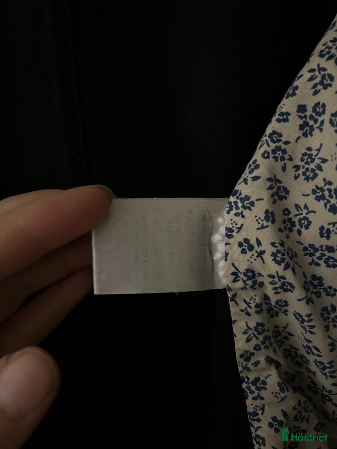 Jackor & Kavajer ryttarutrustning till salu: Animo kavaj med stjärnor i Ytterby - Annons 4