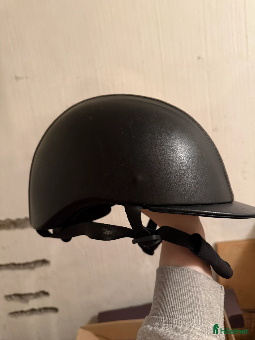 Hjälmar ryttarutrustning till salu: Ridhjälm till salu i Grängesberg - Annons 2