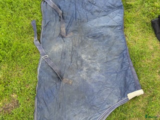Täcken hästutrustning till salu: Stalltäcke 155 cm i Storuman - Annons 1