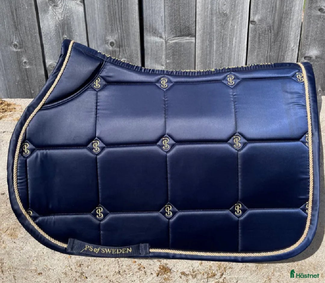 Schabrak & Vojlockar hästutrustning till salu: Fint PS sett i Kalv - Annons 1