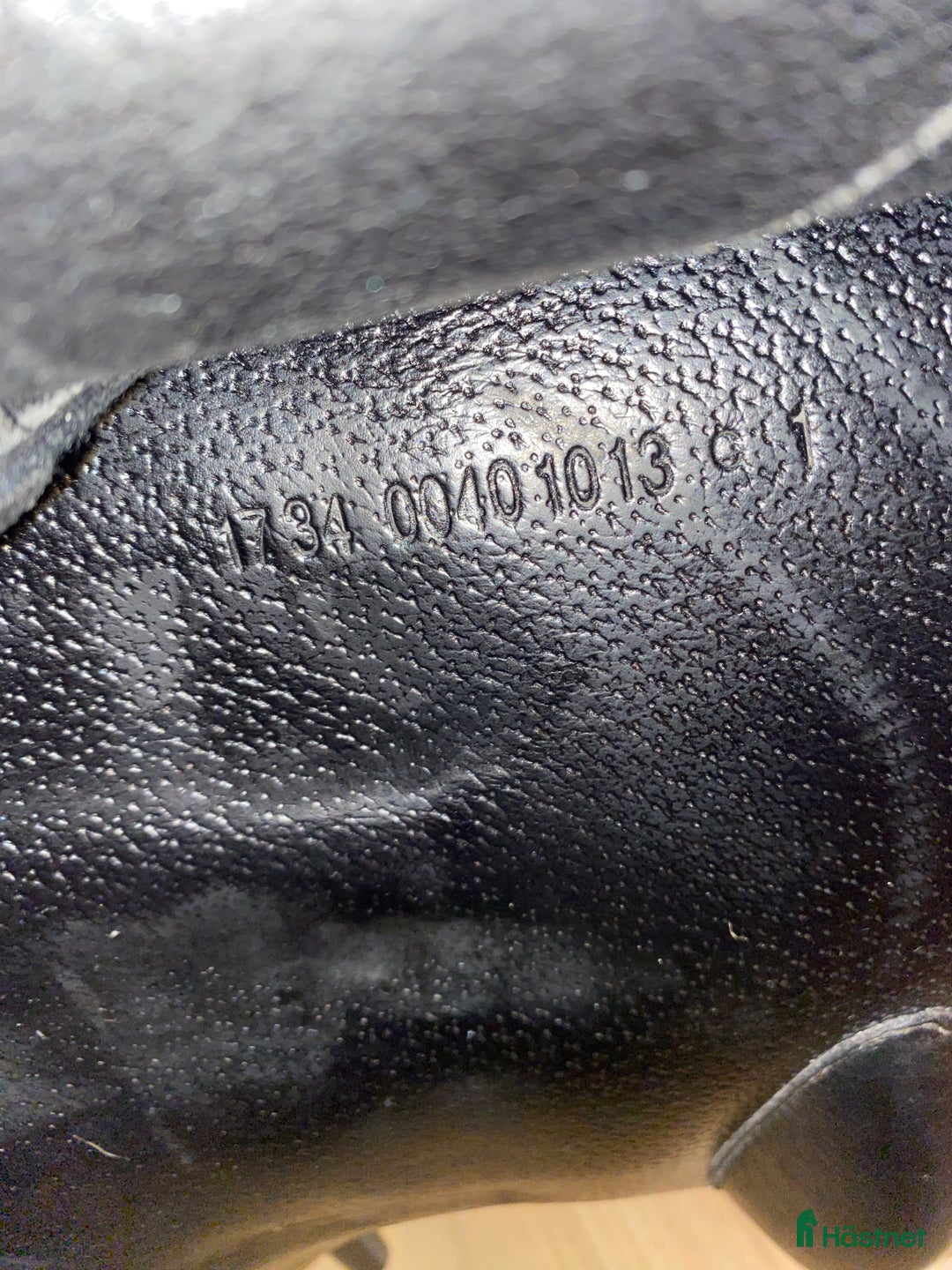 Sadlar hästutrustning till salu: Svart prestige versailles i Insjön - Annons 6