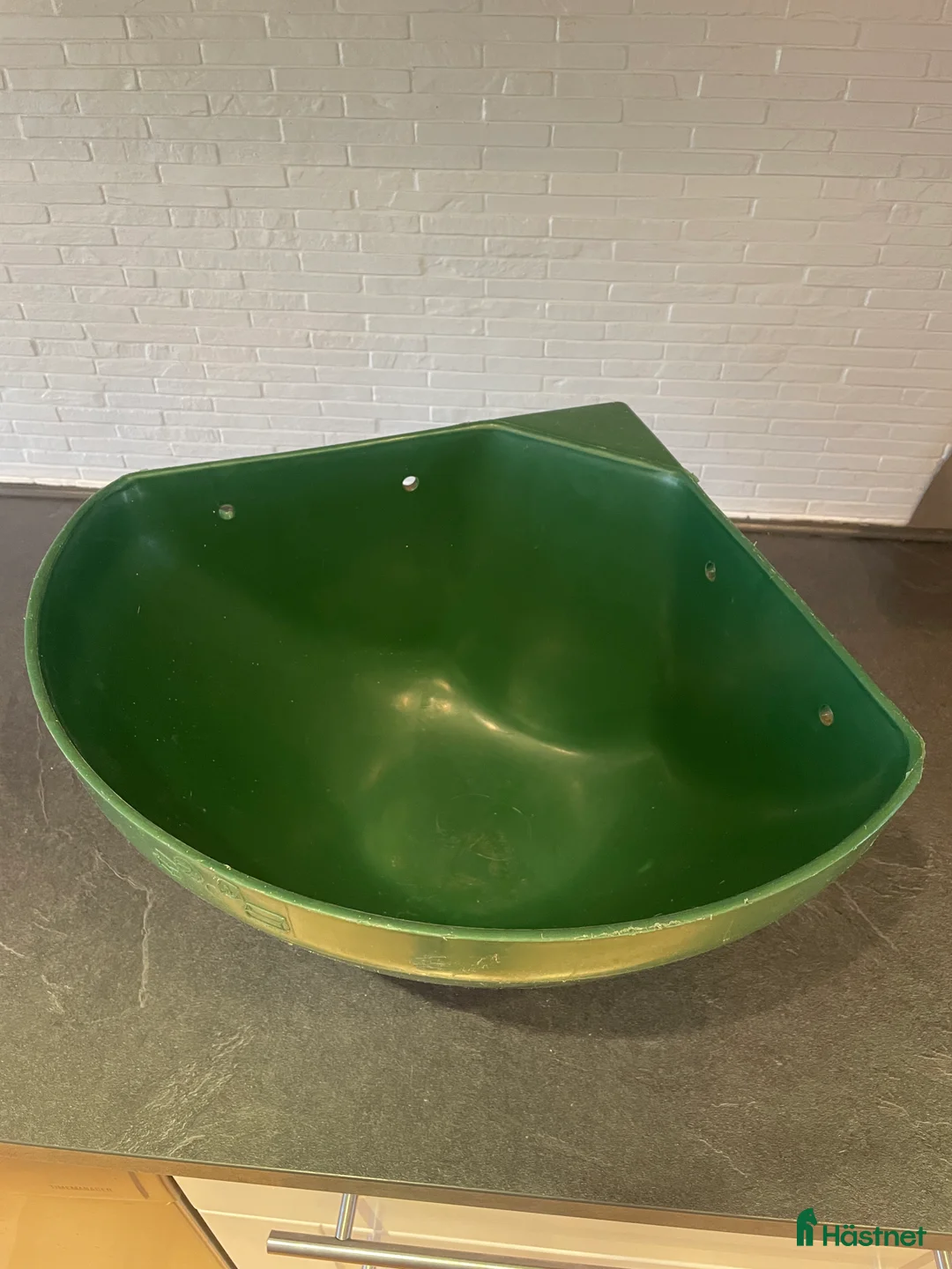 Stallinredning, stängsel & gård övrig utrustning till salu: Hörnkrubba i Rosersberg - Annons 2