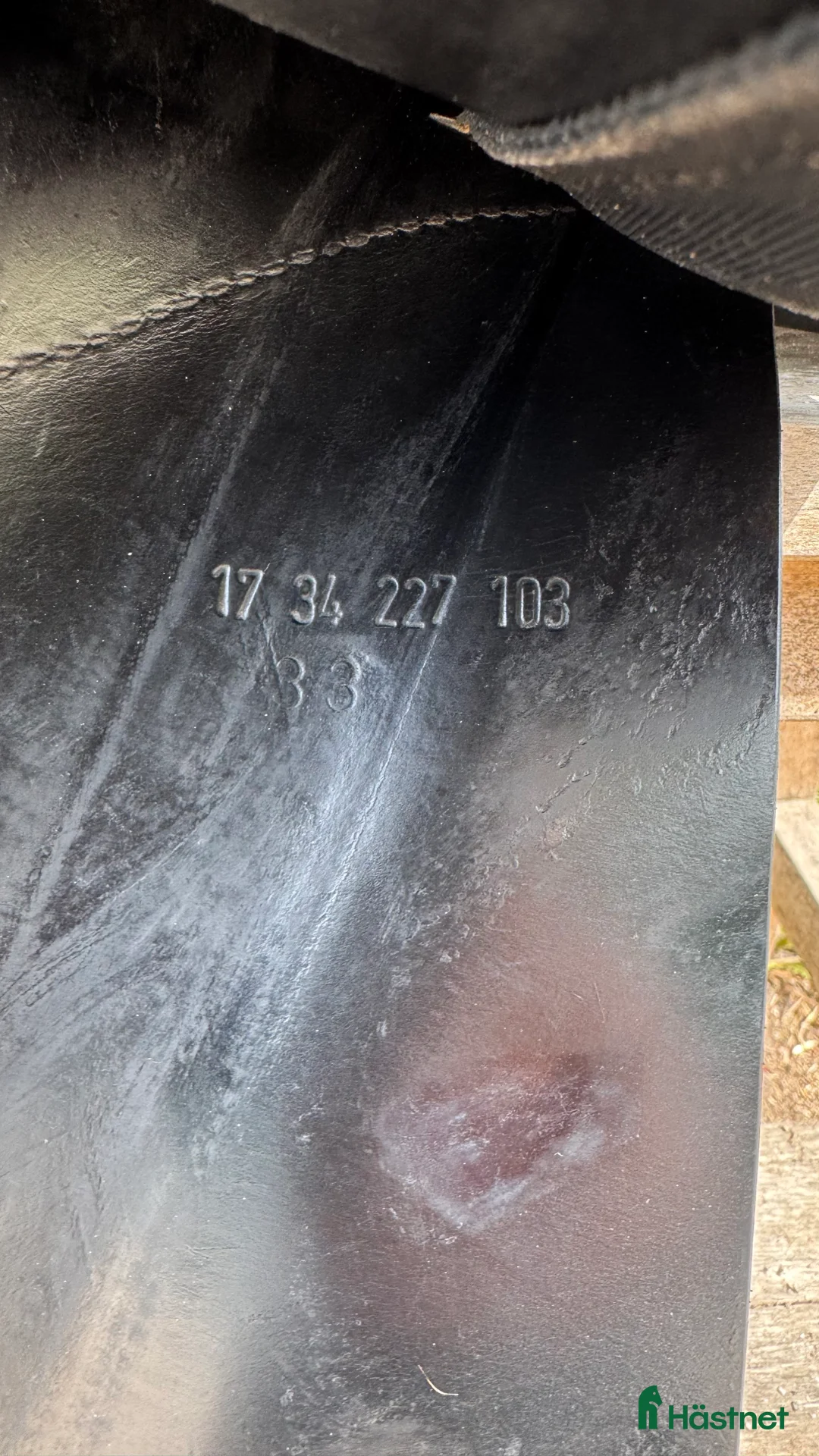 Sadlar hästutrustning till salu: Svart Prestige top dressage - Annons 6