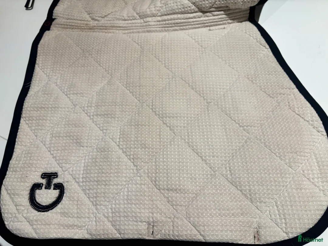 Schabrak & Vojlockar hästutrustning till salu: Cavalleria Toscana i Knivsta - Annons 3