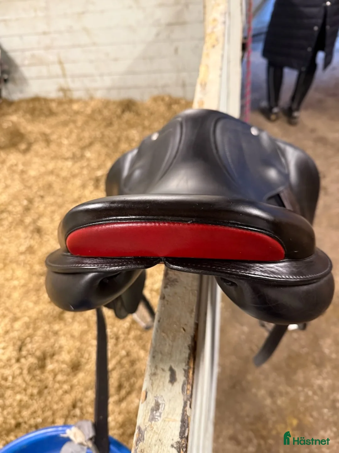 Sadlar hästutrustning till salu: Equipe Rarity 15.5 tum - Annons 2