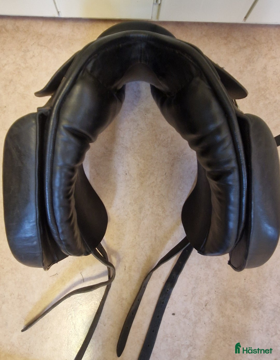 Sadlar hästutrustning till salu: Fin dressyrsadel i Karlstad - Annons 2