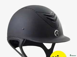 Hjälmar ryttarutrustning till salu: OneK Ridhjälm 💕 i Bro - Annons 4