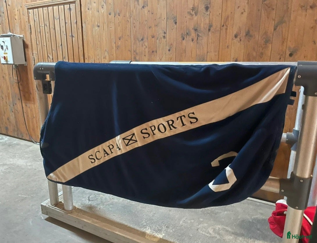 Täcken hästutrustning Scape Sports fleecetäcke, 135 cm - Annons 1