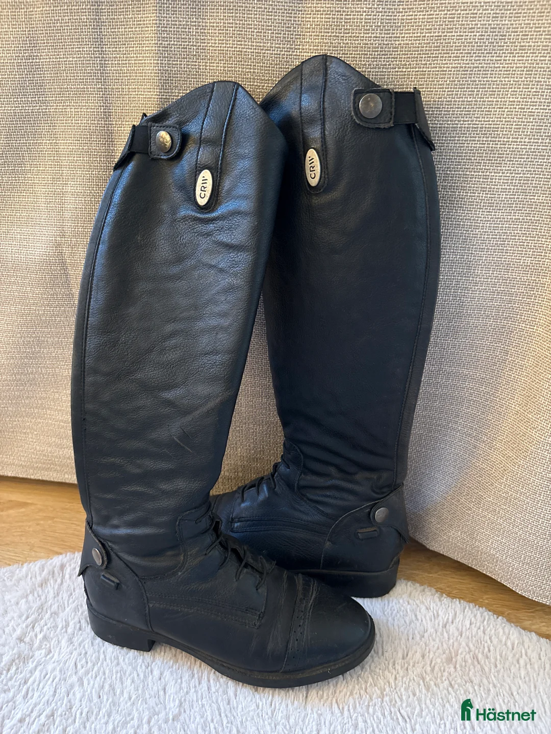Ridstövlar ryttarutrustning till salu: säljer min gamla ridstövlar  i Häljarp - Annons 3