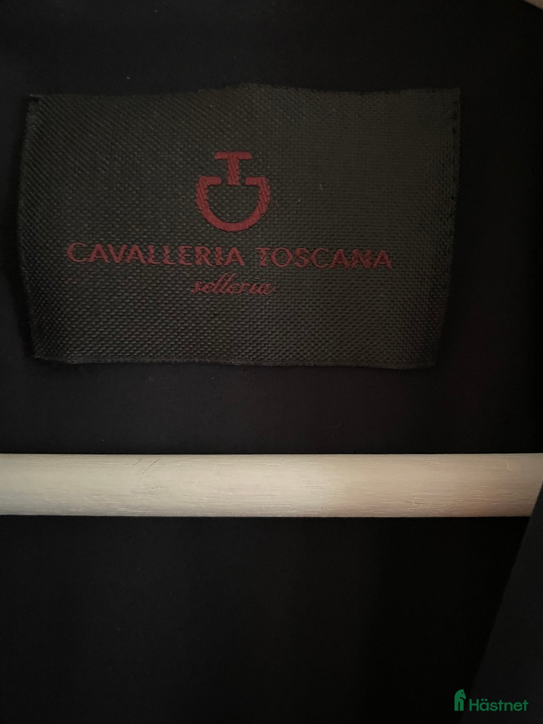 Jackor & Kavajer ryttarutrustning till salu: 🌟CT-Kavaj🌟 i Hudiksvall - Annons 5